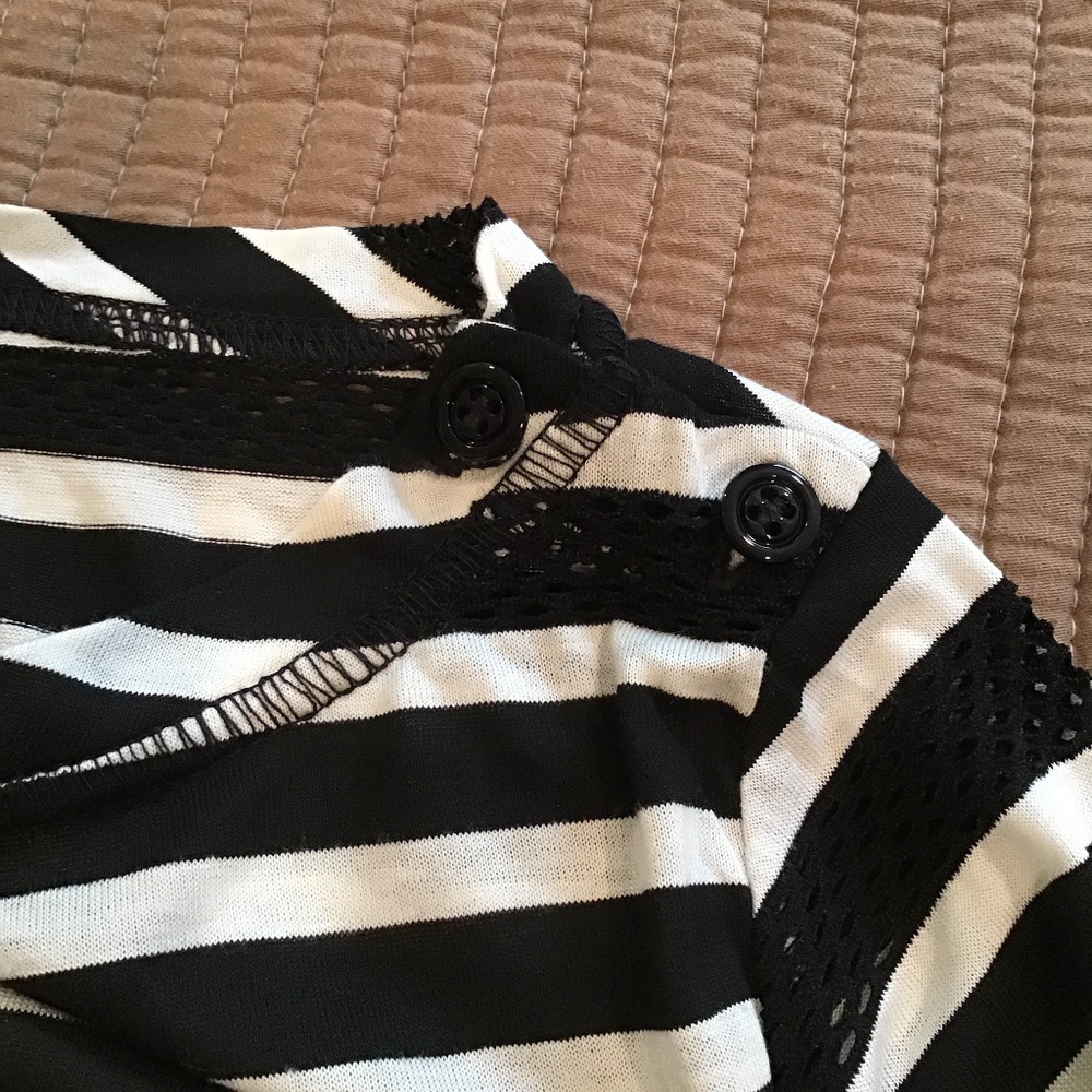Intrend Black & White Striped Top 3/4 Sleeves L - Picture 8 of 8